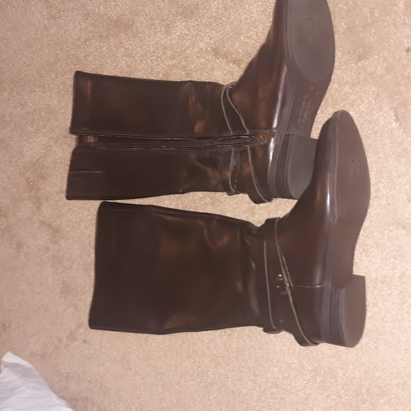 Chaps Shoes - Chaps Brown Boots EUC